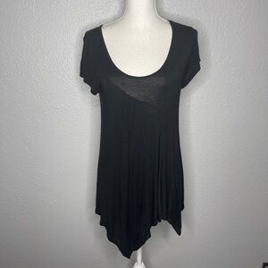 Storm‎ Black Large Tunic top